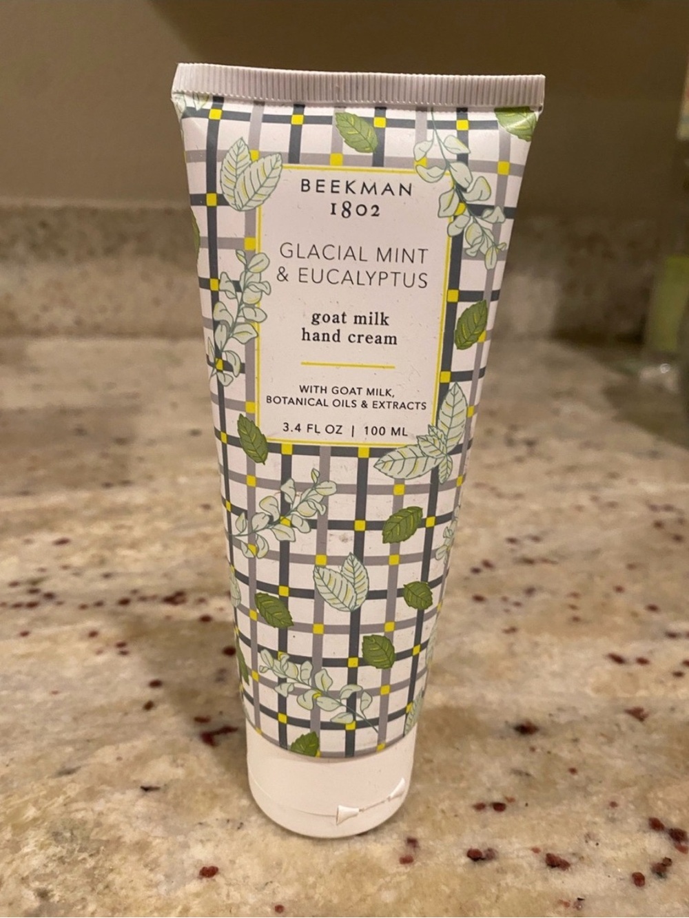 Beekman 1802 Glacial Mint & Eucalyptus Goat Milk Hand Cream - White, Green
